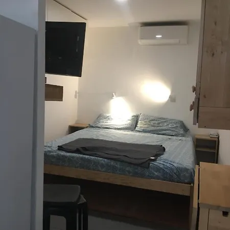 Residence U Roccu: Studio كوتي شْيافاري